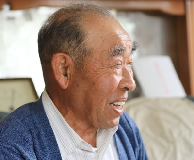 茎津与一さん